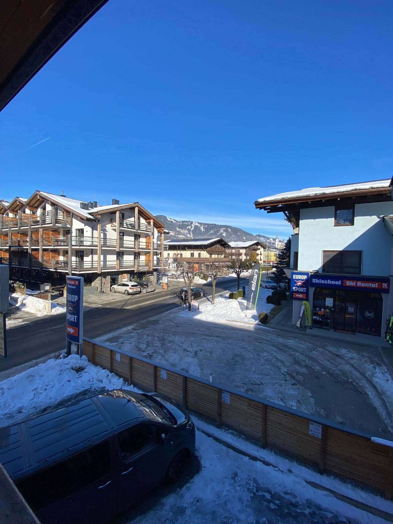 Apartment Thompson By Four Seasons Apartments Kaprun Exterior photo